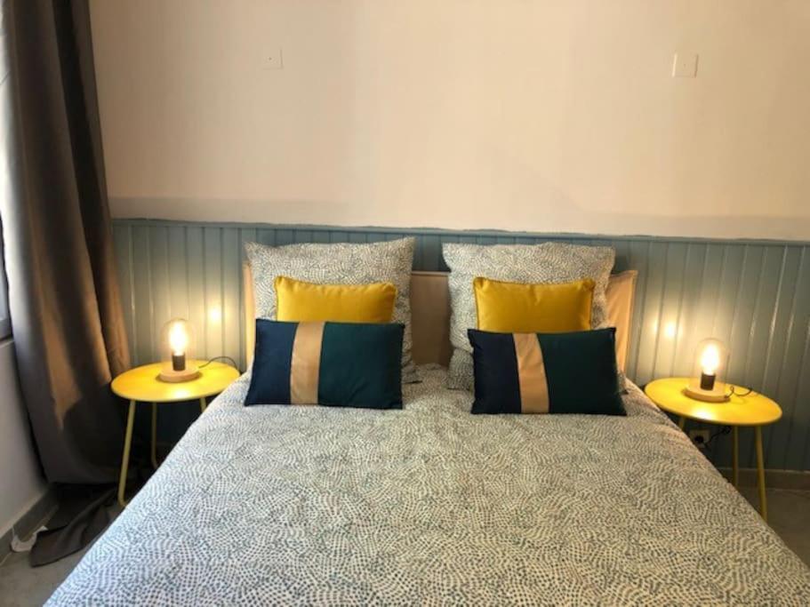 Cosy Studio Design With Modern Bathroom Vaureal Εξωτερικό φωτογραφία