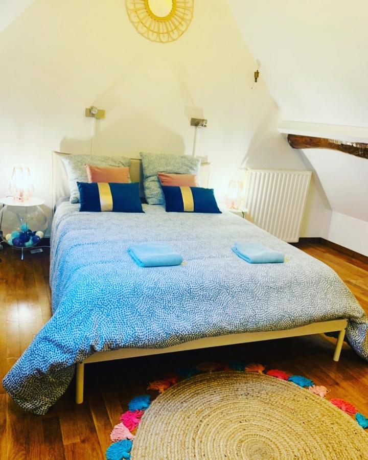 Cosy Studio Design With Modern Bathroom Vaureal Εξωτερικό φωτογραφία