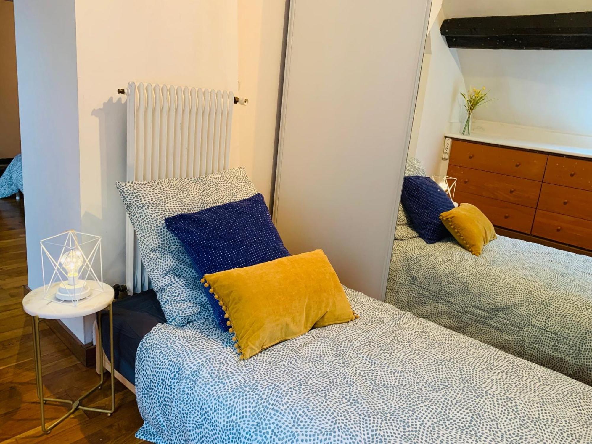 Cosy Studio Design With Modern Bathroom Vaureal Εξωτερικό φωτογραφία